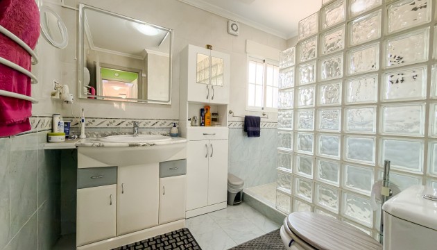 Resale - House - Catral