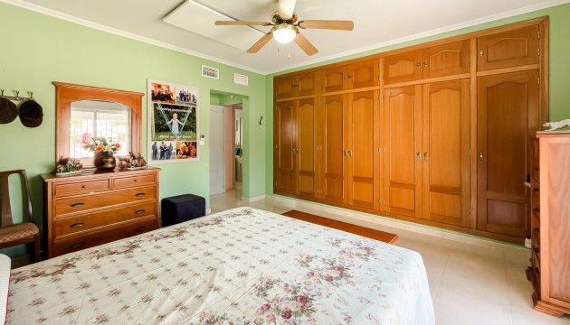 Resale - House - Catral