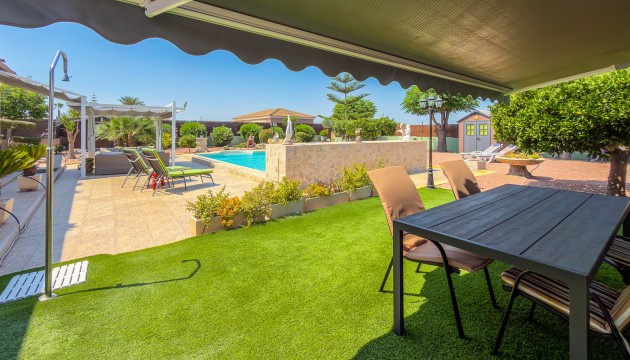 Resale - House - Catral