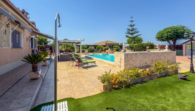 Resale - House - Catral
