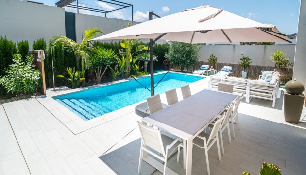 Resale - Detached Villa - Algorfa - La Finca Golf Resort