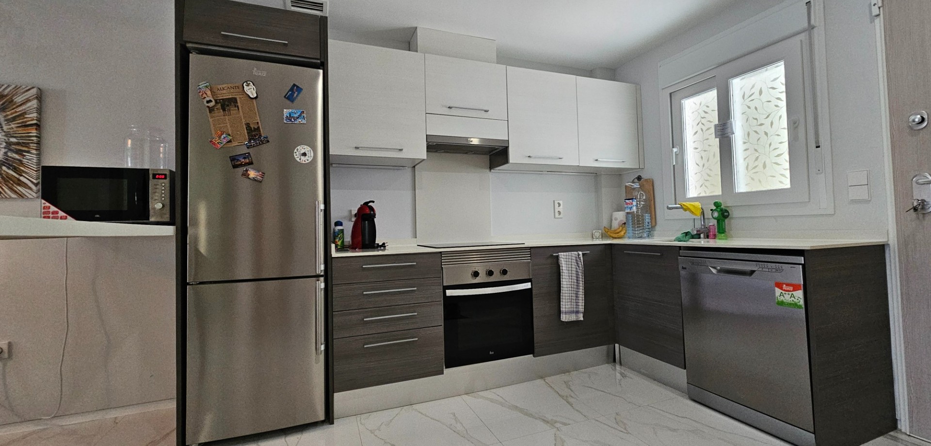 Apartment in La Marina - Image 3