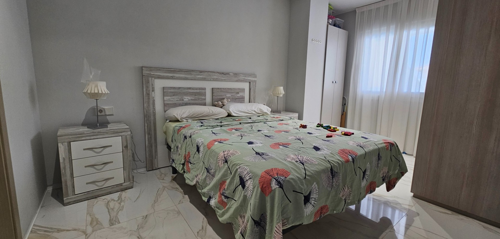 Apartment in La Marina - Image 5