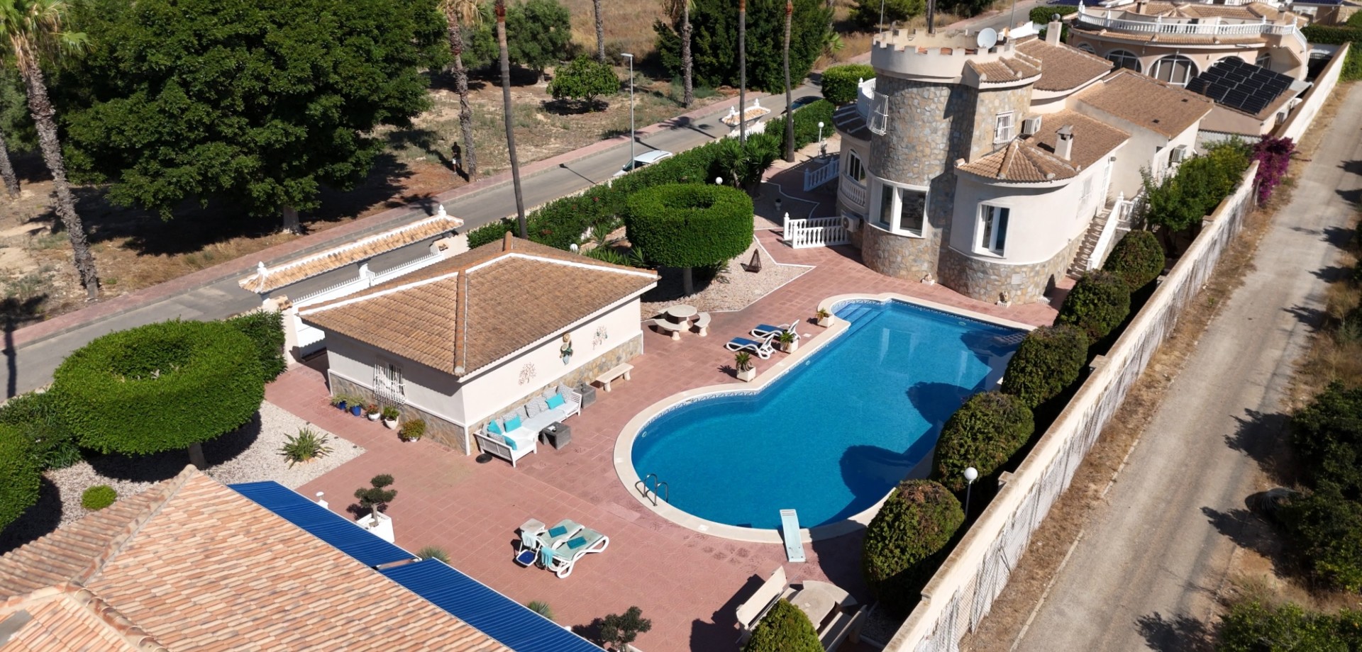 House in Dona Pepa - view 1