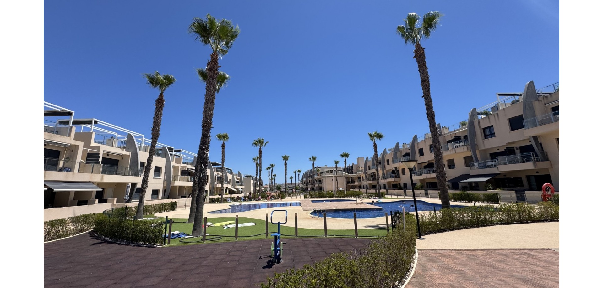 Apartment in Torre de la Horadada - Image 2