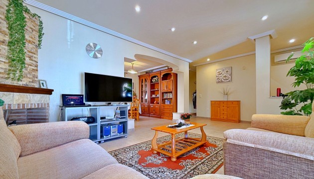 Videresalg - Detached Villa - Orihuela - Orihuela Costa
