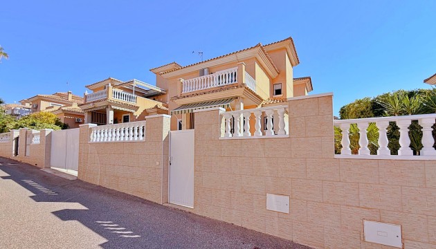 Videresalg - Detached Villa - Orihuela - Orihuela Costa