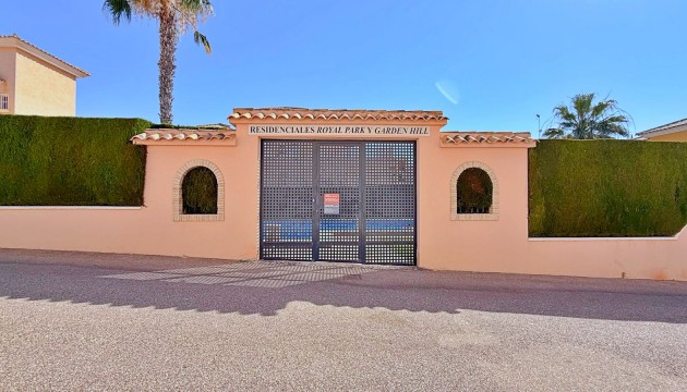 Videresalg - Detached Villa - Orihuela - Orihuela Costa