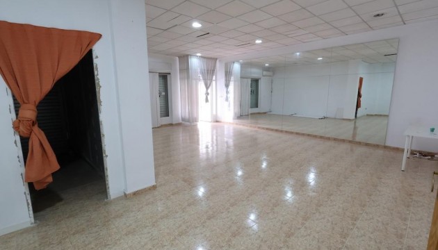 Wiederverkauf - Kommerziell - Torrevieja