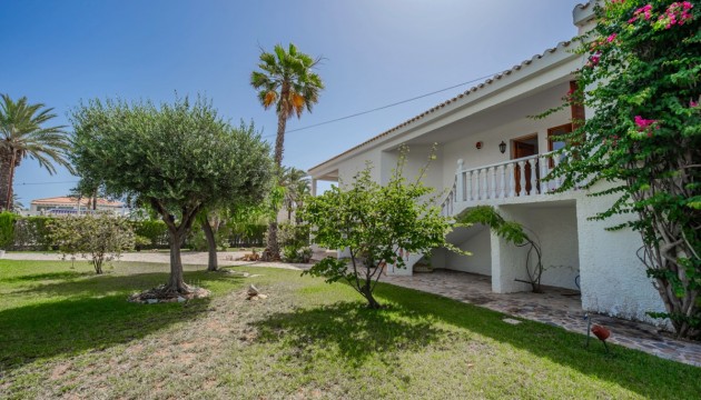 Wiederverkauf - Detached Villa - Orihuela Costa - Cabo Roig