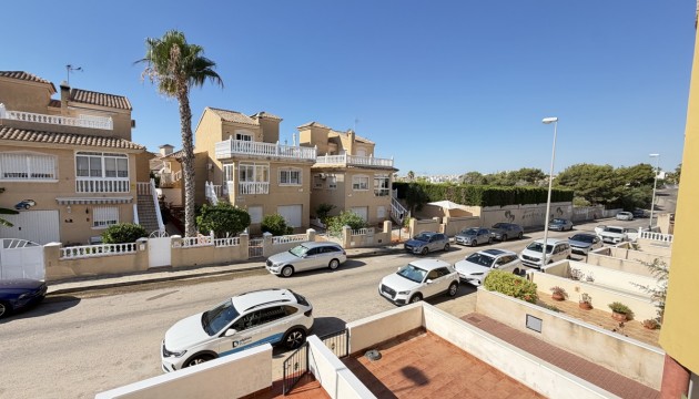 Resale - Apartment - Orihuela Costa - Villamartín