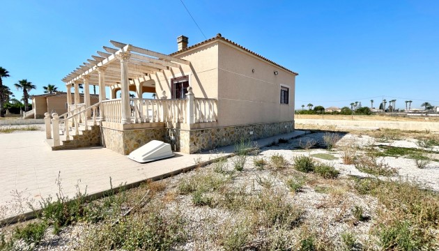 Resale - Detached Villa - Catral