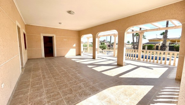Resale - Detached Villa - Catral