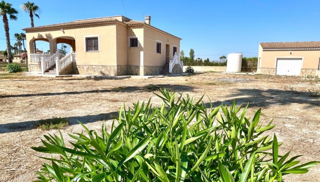 Resale - Detached Villa - Catral