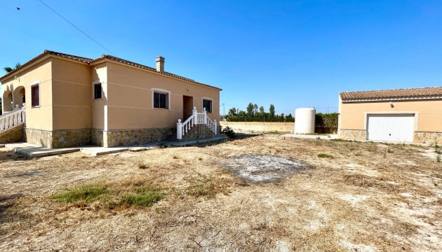 Resale - Detached Villa - Catral