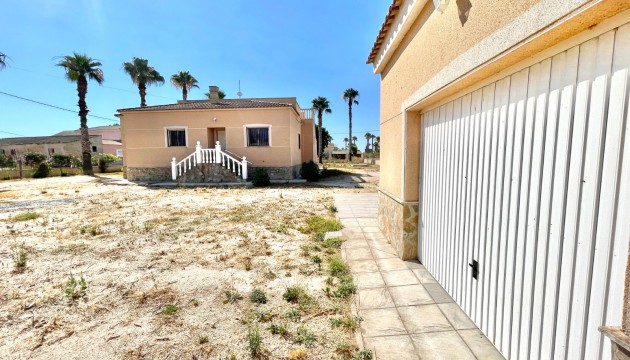 Resale - Detached Villa - Catral