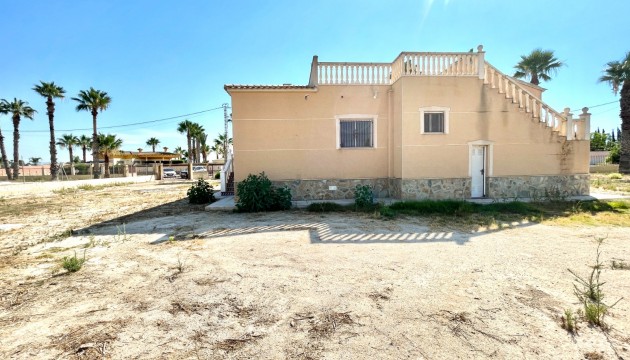 Resale - Detached Villa - Catral