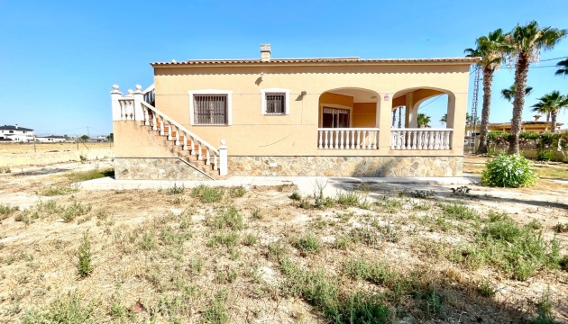 Resale - Detached Villa - Catral