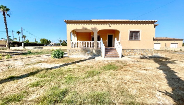 Resale - Detached Villa - Catral