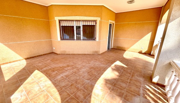 Resale - Detached Villa - Catral