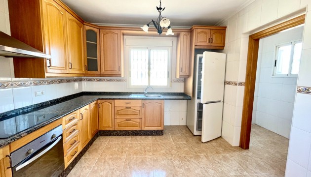 Resale - Detached Villa - Catral