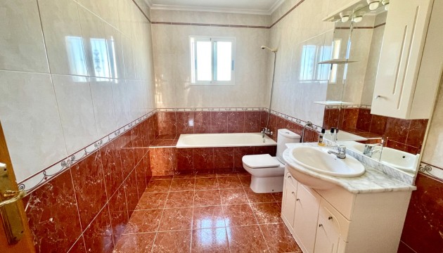 Resale - Detached Villa - Catral