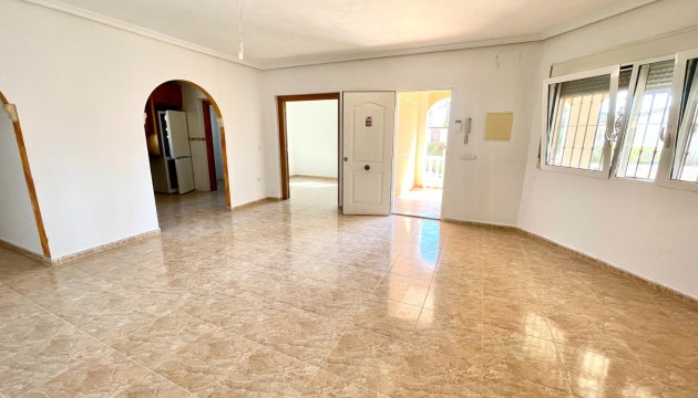 Resale - Detached Villa - Catral