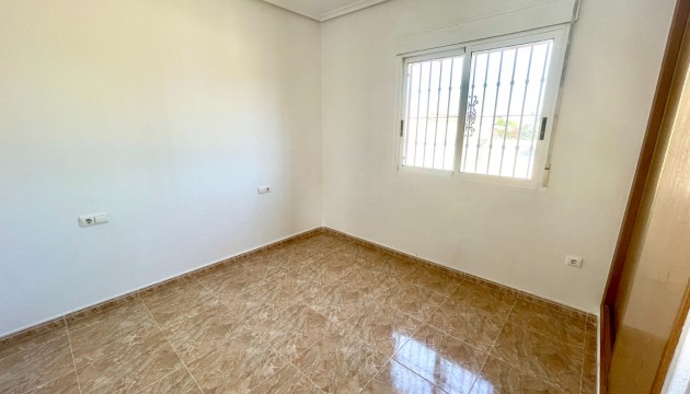 Resale - Detached Villa - Catral