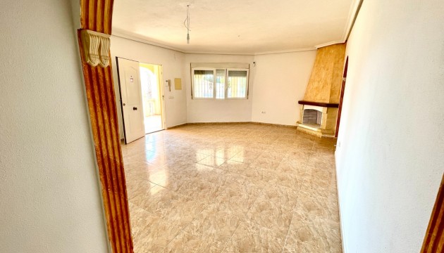 Resale - Detached Villa - Catral