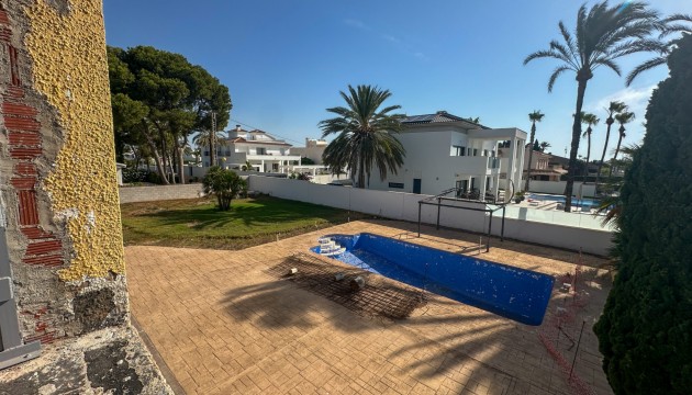 Перепродажа - отдельная вилла - Orihuela Costa - Cabo Roig