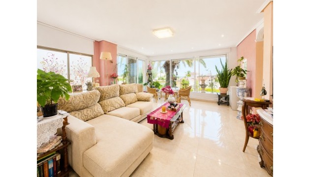 Odsprzedaż - Detached Villa - Ciudad Quesada