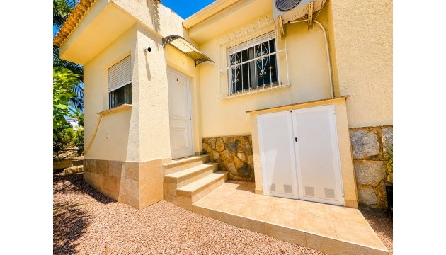 Odsprzedaż - Detached Villa - Ciudad Quesada