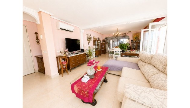 Odsprzedaż - Detached Villa - Ciudad Quesada