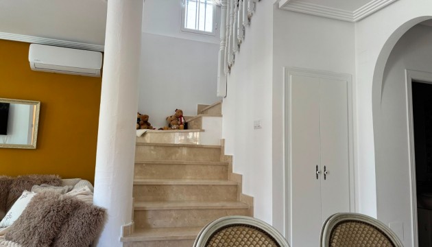 Odsprzedaż - Detached Villa - Guardamar del Segura