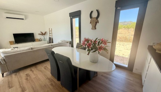Herverkoop - Detached Villa - Pinoso