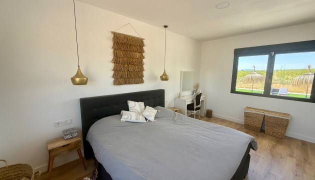 Herverkoop - Detached Villa - Pinoso