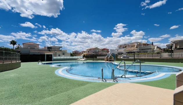 Перепродажа - Полуотдельная вилла - Orihuela Costa