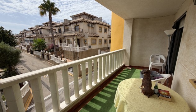 Resale - Apartment - Orihuela Costa - Villamartín