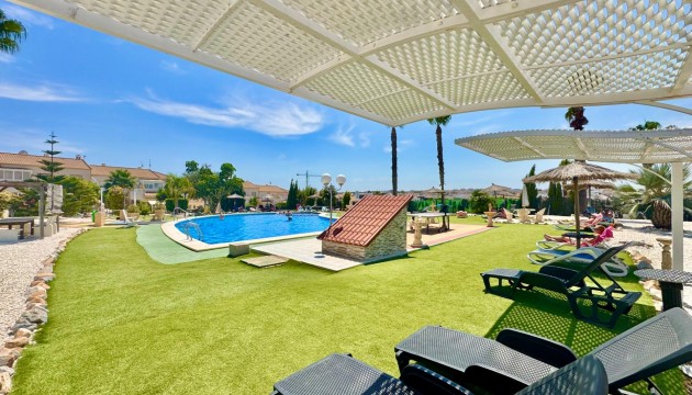Resale - House - Orihuela Costa - La Florida