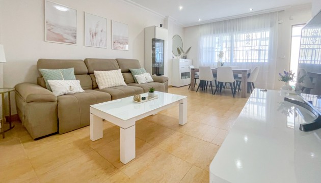 Wiederverkauf - Stadthaus - Orihuela Costa - Punta Prima
