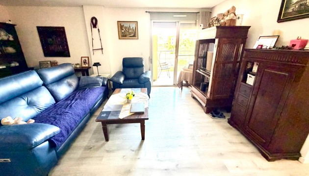 Wiederverkauf - Apartment - Orihuela Costa - La Zenia