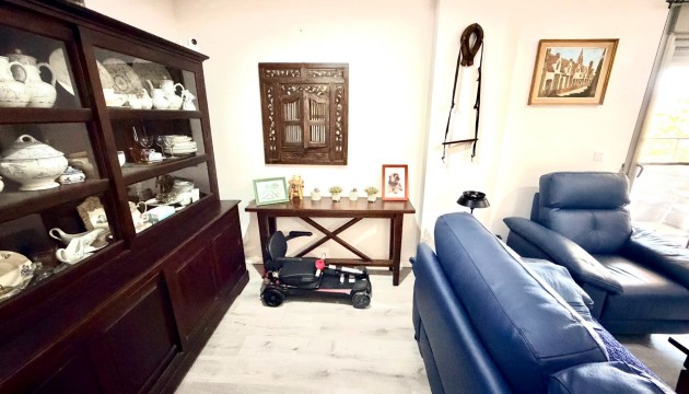 Wiederverkauf - Apartment - Orihuela Costa - La Zenia