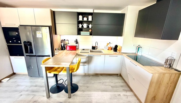 Wiederverkauf - Apartment - Orihuela Costa - La Zenia