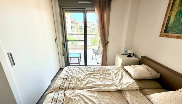 Wiederverkauf - Apartment - Orihuela Costa - La Zenia