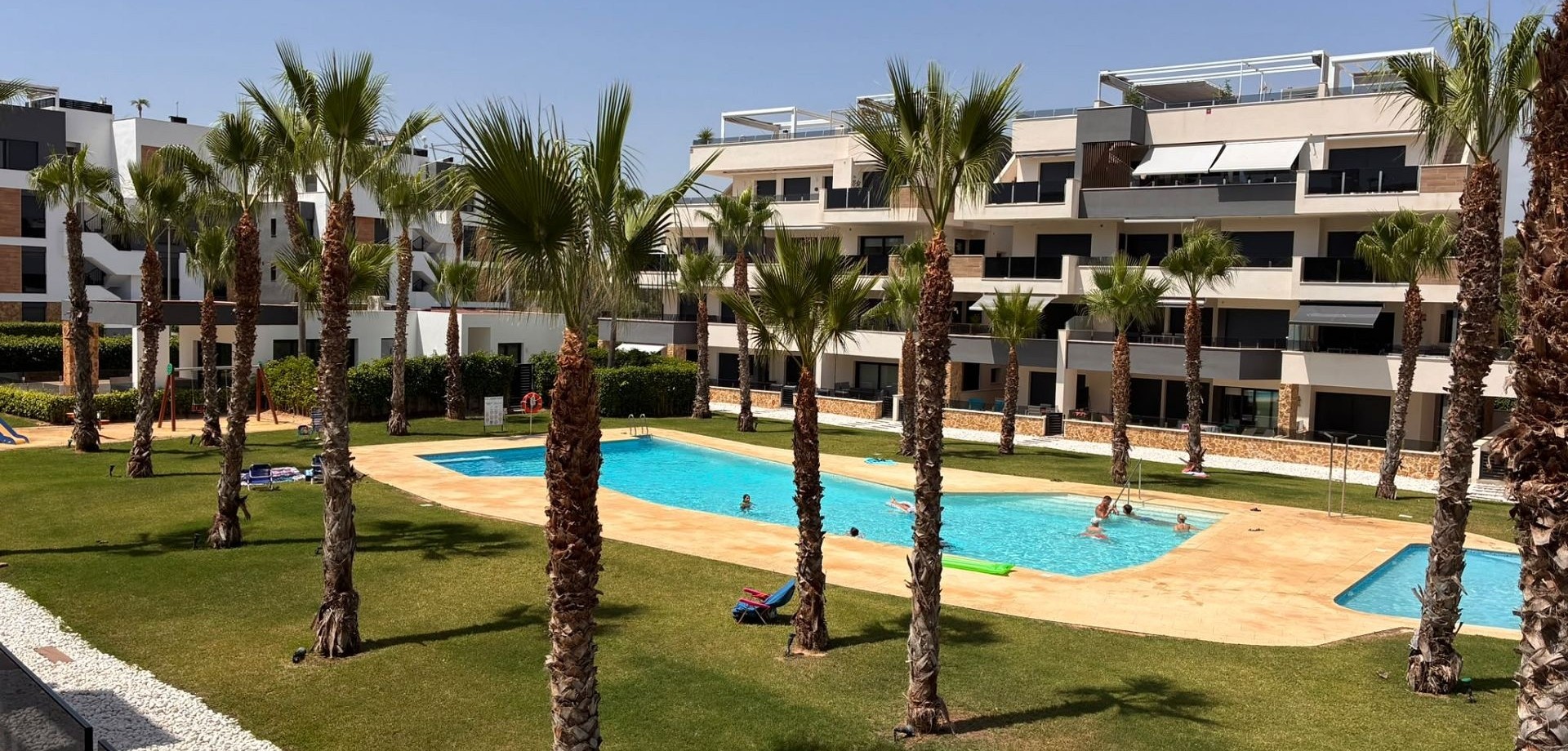 Apartment in Urbanizacion los Balcones - view 1