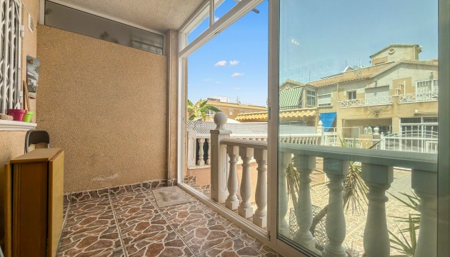 Odsprzedaż - Kamienica - Torrevieja