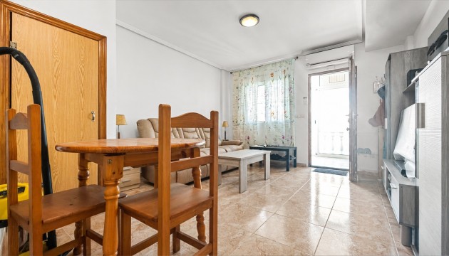 Odsprzedaż - Kamienica - Torrevieja