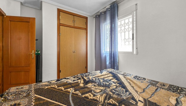 Odsprzedaż - Kamienica - Torrevieja
