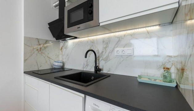 Odsprzedaż - Apartment - Torrevieja - Torrelamata - La Mata