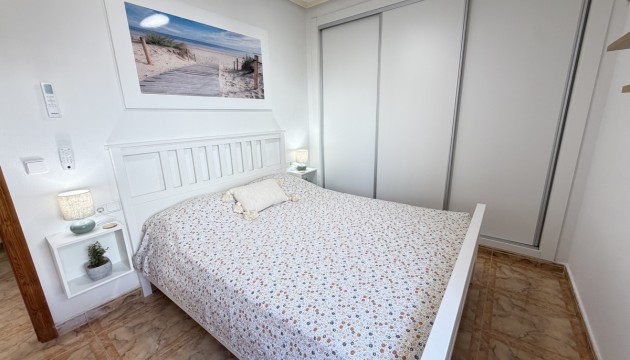 Odsprzedaż - Apartment - Orihuela Costa - La Zenia